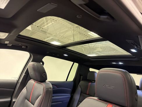 New 2026 Chevrolet Traverse RS FWD image 15