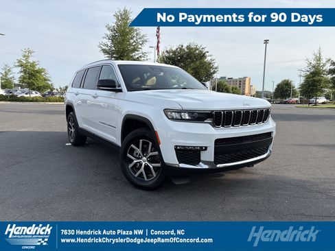Used 2023 Jeep Grand Cherokee L Limited AWD/4WD image 1