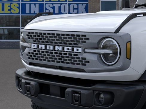 New 2025 Ford Bronco Badlands w/ Sasquatch Package AWD/4WD image 19