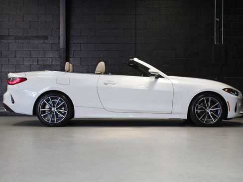 Used 2023 BMW 430i Convertible w/ Premium Package RWD image 23