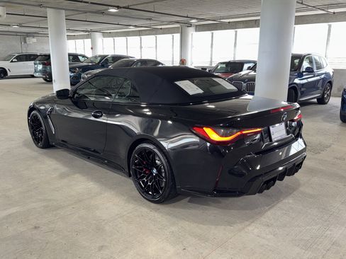 Used 2022 BMW M4 xDrive Competition w/ M Carbon Exterior Package AWD/4WD image 6