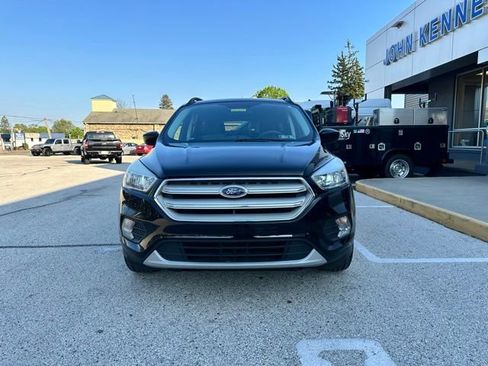 Certified 2018 Ford Escape SE w/ SE Sync 3 Package FWD image 4