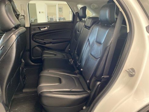 Used 2022 Ford Edge Titanium w/ Equipment Group 301A image 11