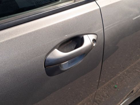 Certified 2021 Kia Rio S image 15