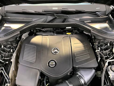 Used 2026 Mercedes-Benz GLC 300 4MATIC image 30