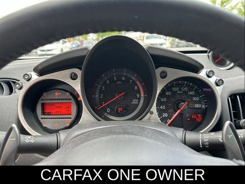 Used 2016 Nissan 370Z Coupe RWD image 18