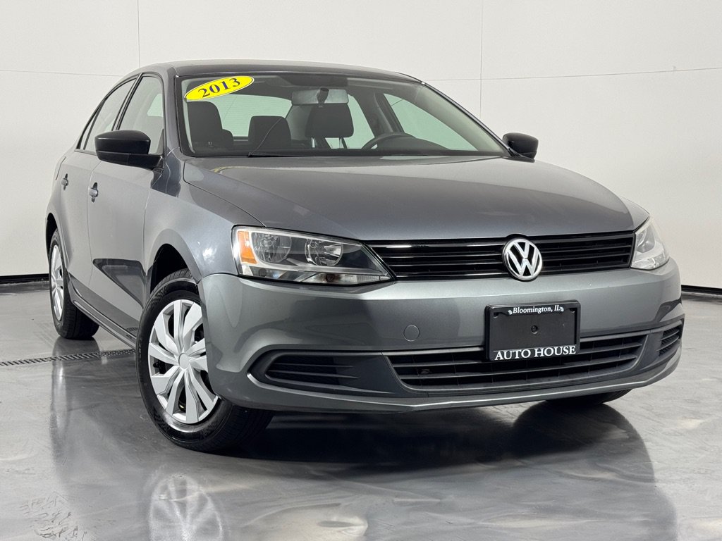 Used 2013 Volkswagen Jetta Sedan FWD image 2