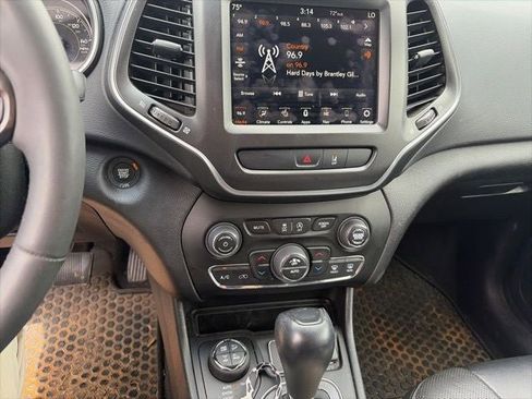 Used 2022 Jeep Cherokee Trailhawk w/ Sound & Nav Group AWD/4WD image 21
