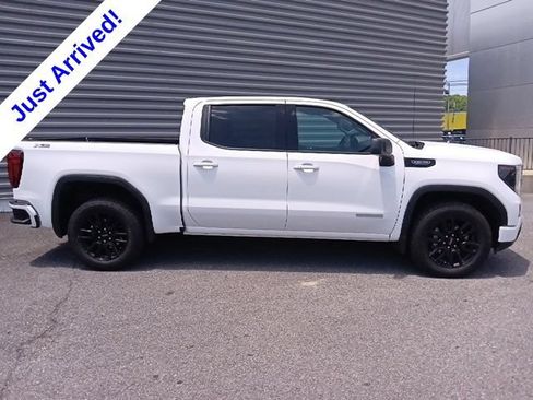 Used 2024 GMC Sierra 1500 Elevation AWD/4WD image 2