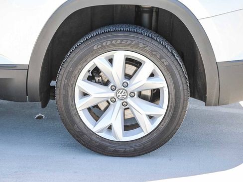 Used 2018 Volkswagen Atlas SE image 11