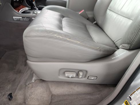 Used 2006 Lexus LX 470 4WD image 11