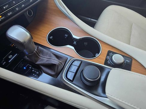 Used 2016 Lexus RX 350 image 31