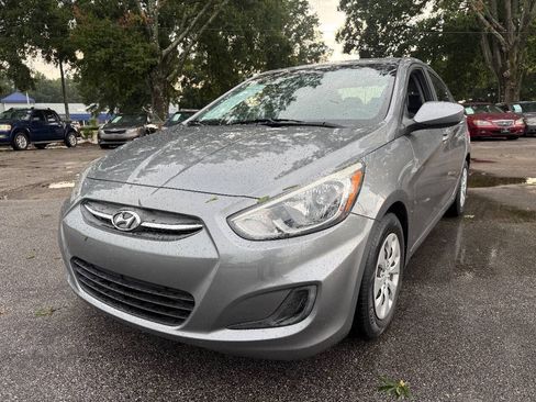 Used 2016 Hyundai Accent SE FWD image 3