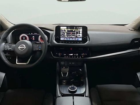 Used 2023 Nissan Rogue Platinum AWD/4WD image 13