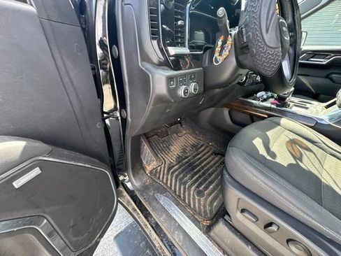 Used 2022 GMC Sierra 1500 Elevation w/ Preferred Package AWD/4WD image 30