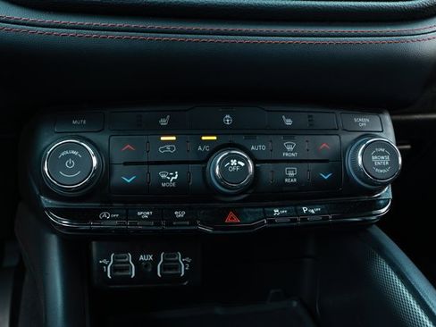 Certified 2023 Dodge Durango GT AWD/4WD image 18