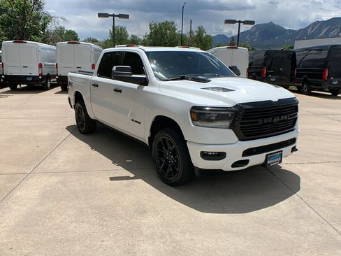 Used 2023 RAM 1500 Laramie AWD/4WD image 5