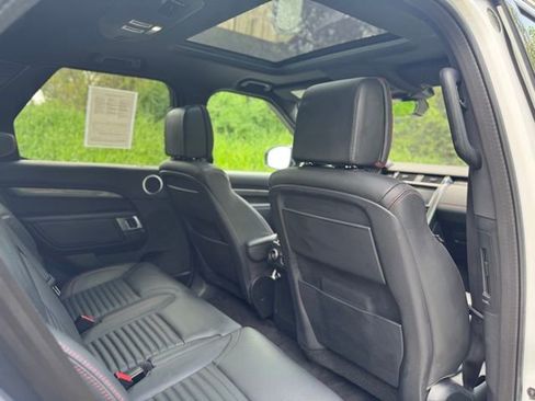 Used 2019 Land Rover Discovery HSE Luxury AWD/4WD image 16