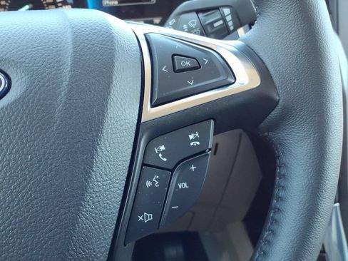 Certified 2024 Ford Edge Titanium AWD/4WD image 22