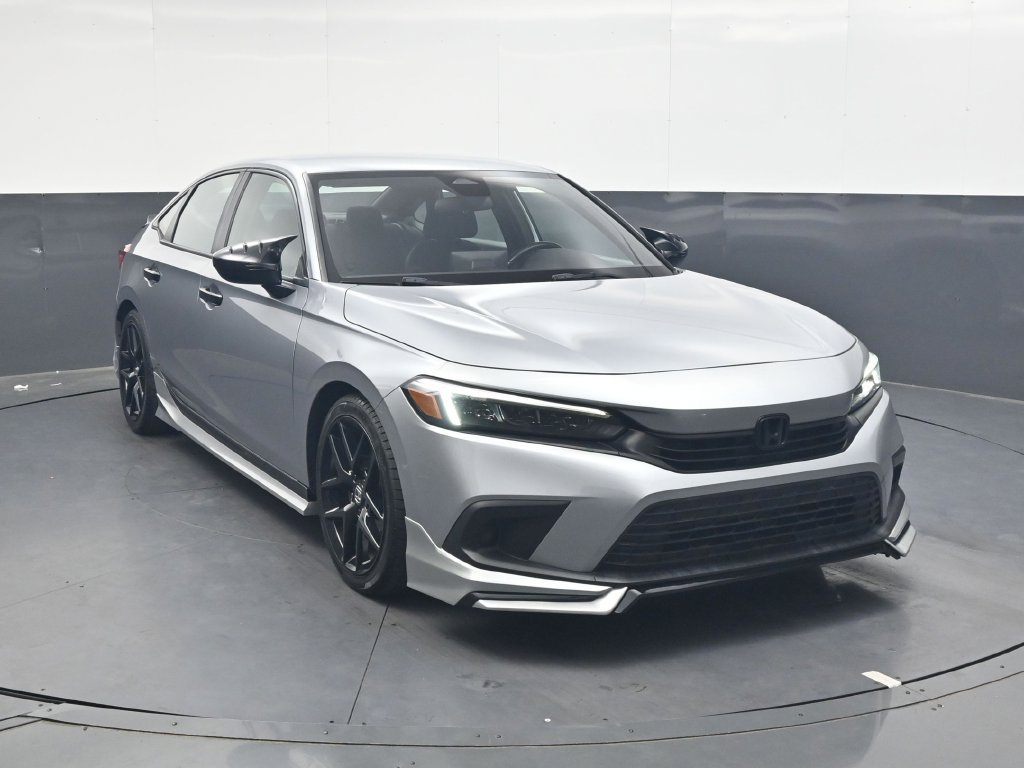 Used 2023 Honda Civic Sport image 2