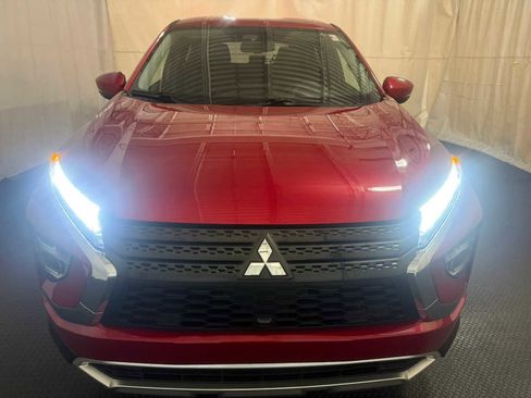 Used 2022 Mitsubishi Eclipse Cross SE image 3