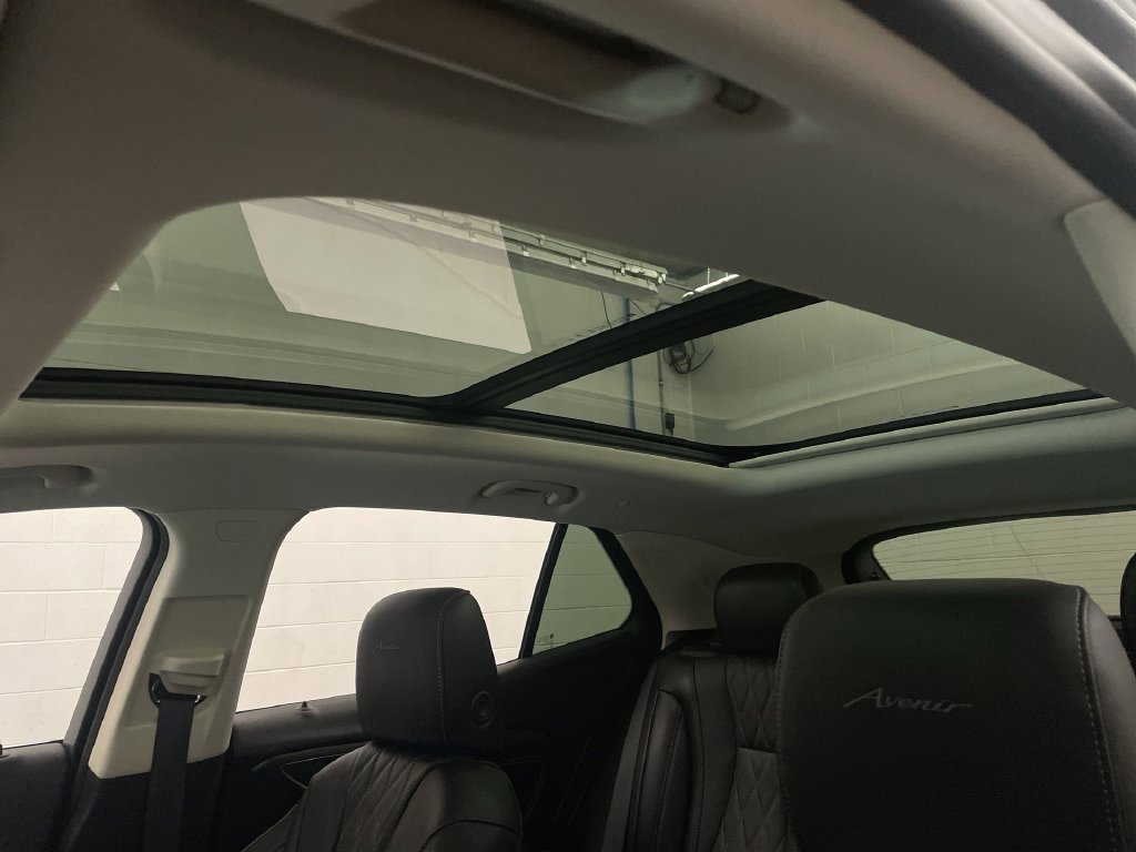 Used 2023 Buick Envision Avenir AWD/4WD image 13