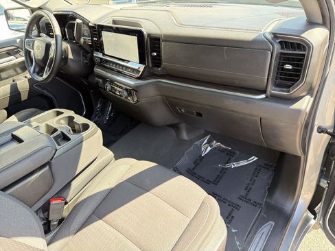 Used 2025 Chevrolet Silverado 1500 LT AWD/4WD image 28