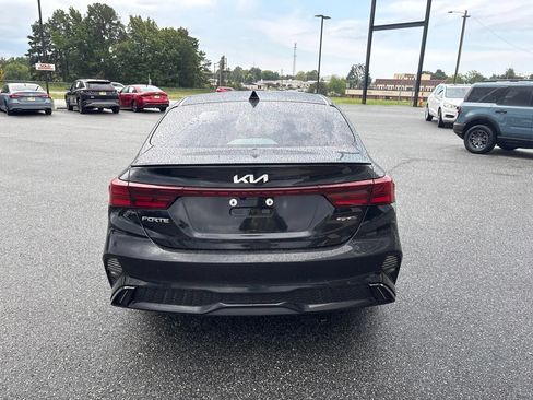 Used 2023 Kia Forte GT-Line w/ GT-Line Premium Package FWD image 8