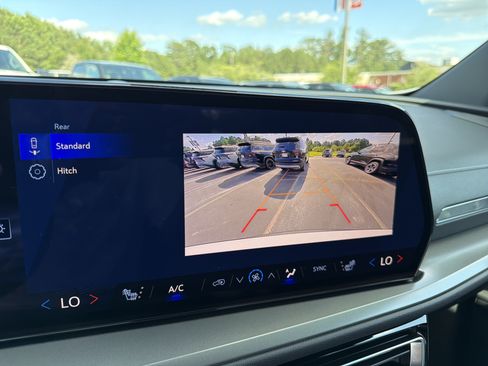 New 2026 Chevrolet Traverse LT w/ LPO, Cargo Package FWD image 29