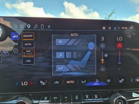 Used 2024 Chevrolet Blazer EV LT AWD/4WD image 29