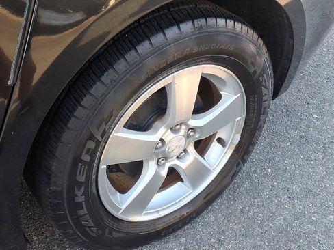 Used 2012 Chevrolet Cruze LT image 9