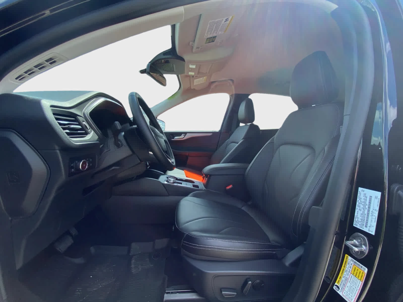 Used 2025 Ford Escape Platinum w/ Premium Technology Package AWD/4WD image 12