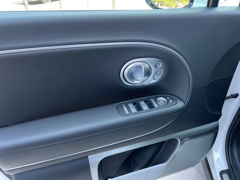 New 2026 Hyundai Ioniq 9 Calligraphy image 9