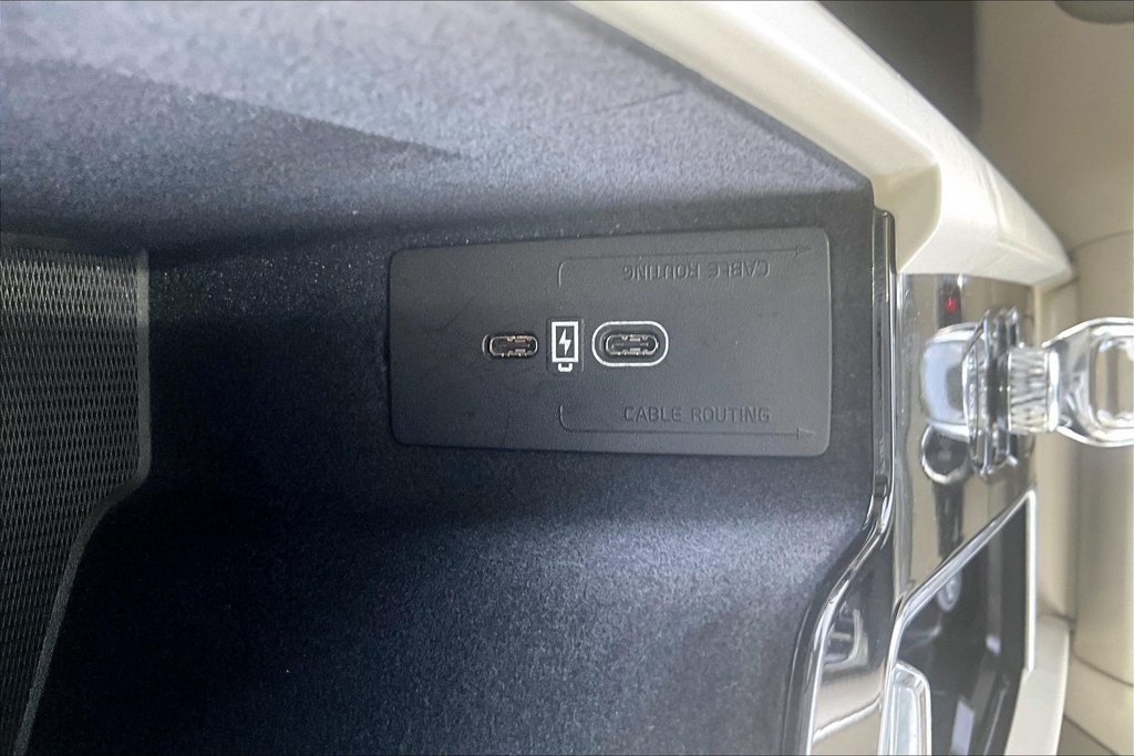 Certified 2026 Volvo XC60 B5 Ultra AWD/4WD image 34