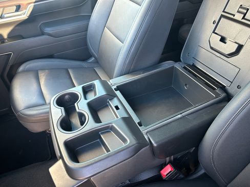 Used 2025 GMC Sierra 1500 SLT image 24