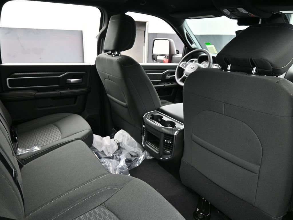 New 2026 RAM 2500 Big Horn AWD/4WD image 36