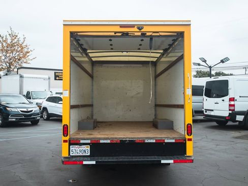 Used 2020 GMC Savana 3500 w/ Driver Convenience Package image 8