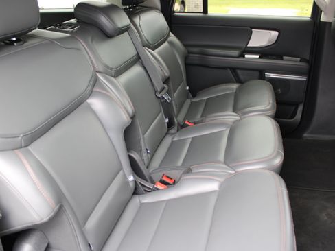 Used 2025 Ford Expedition Max Active AWD/4WD image 16