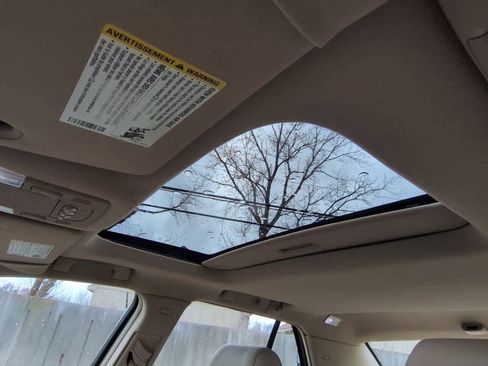 Used 2008 Cadillac DTS w/ Sun And Sound Package image 18