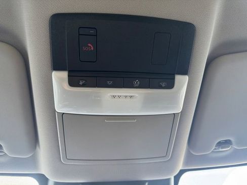 Used 2023 Nissan Rogue SV image 26