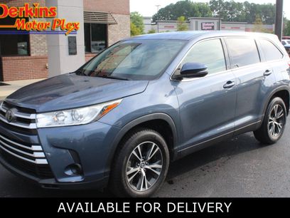 Used 2019 Toyota Highlander LE