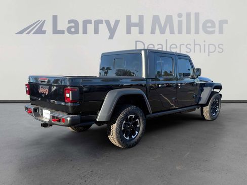 New 2026 Jeep Gladiator Rubicon image 6