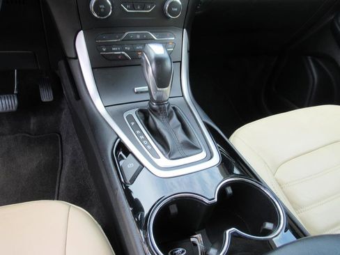 Used 2018 Ford Edge SEL w/ Equipment Group 201A image 24