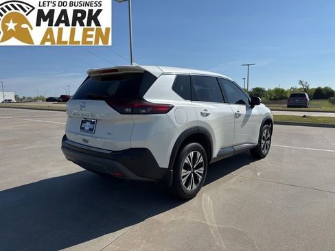 Used 2021 Nissan Rogue SV image 5