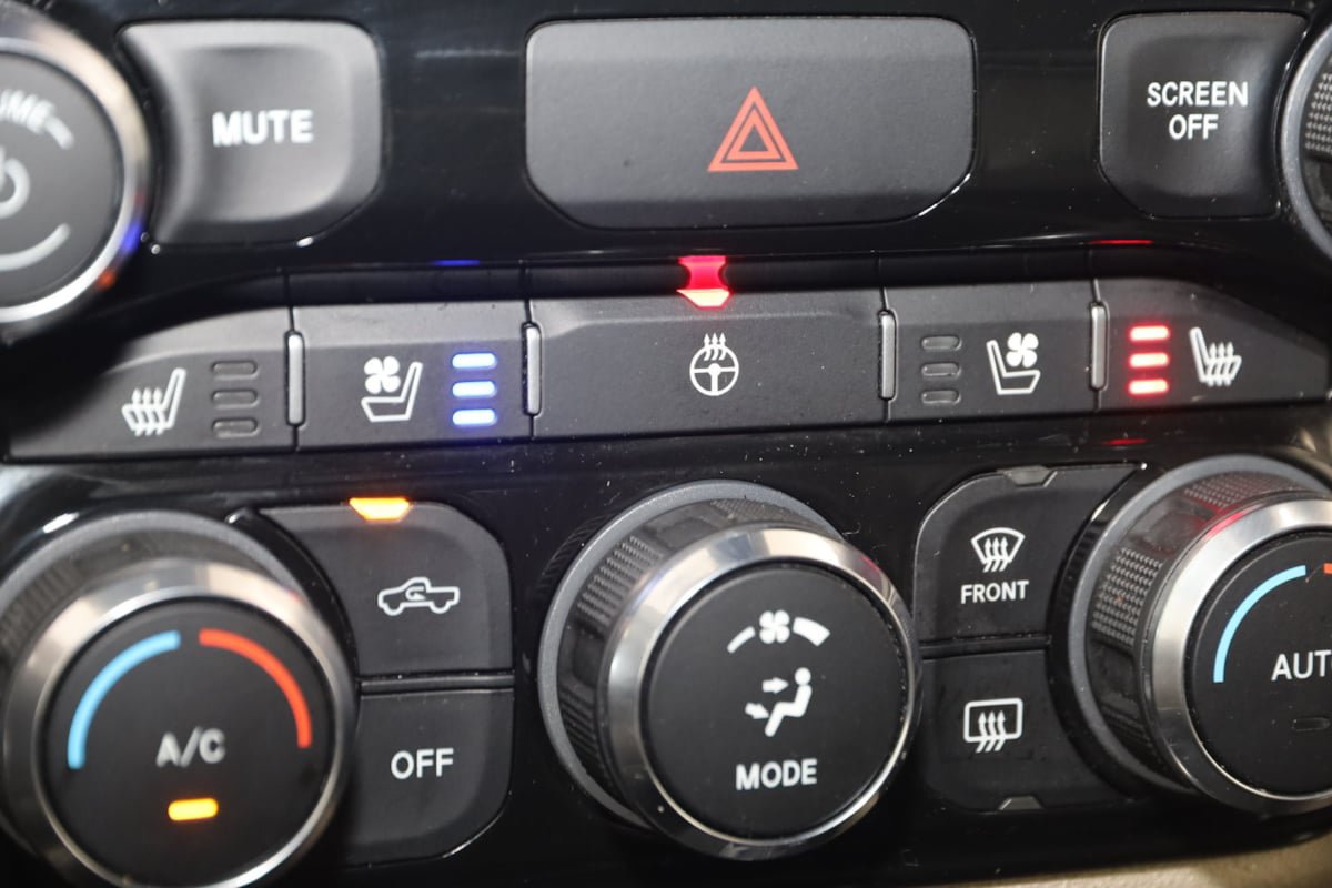 Used 2022 RAM 1500 Laramie RWD image 8