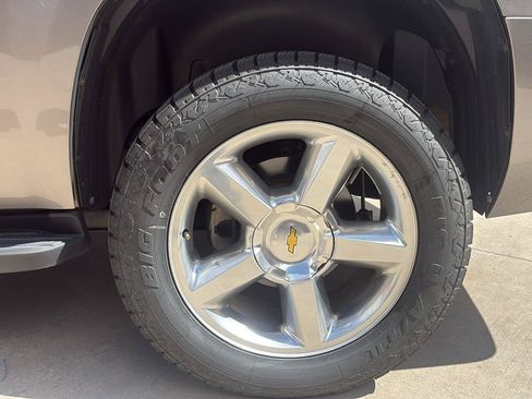 Used 2011 Chevrolet Tahoe LT AWD/4WD image 9
