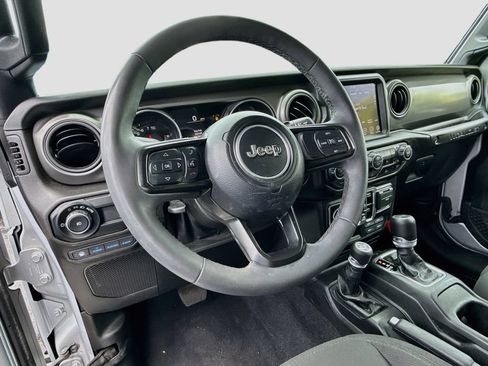 Used 2023 Jeep Wrangler Unlimited w/ Cold Weather Group AWD/4WD image 12