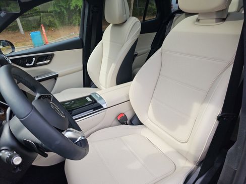 Certified 2026 Mercedes-Benz GLC 300 image 15