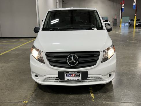 Used 2023 Mercedes-Benz Metris Passenger image 9