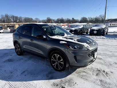 Used 2022 Ford Escape SE w/ SE Sport Appearance Package